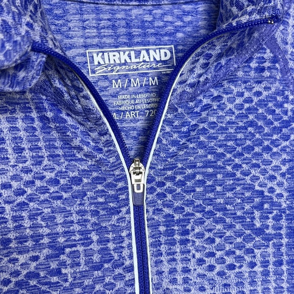 Kirkland Signature Women's  Athletic Activewear Top Blue Size Medium - Picture 5 of 12